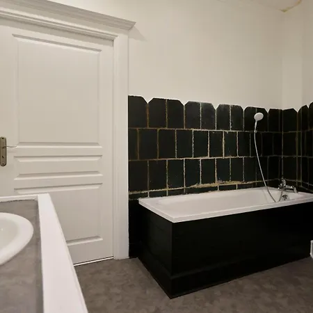 Old Lille: Charming Renovated Appartement *