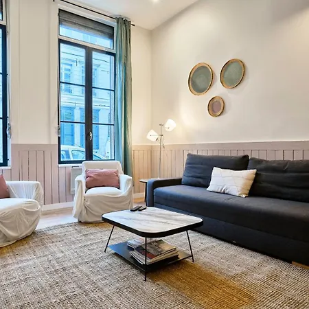 Old Lille: Charming Renovated *